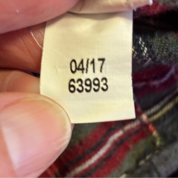 L.L. Bean Traditional Fit Flannel Shirt Mens XL Regular Gray Red 100% Cotton - Picture 7 of 7